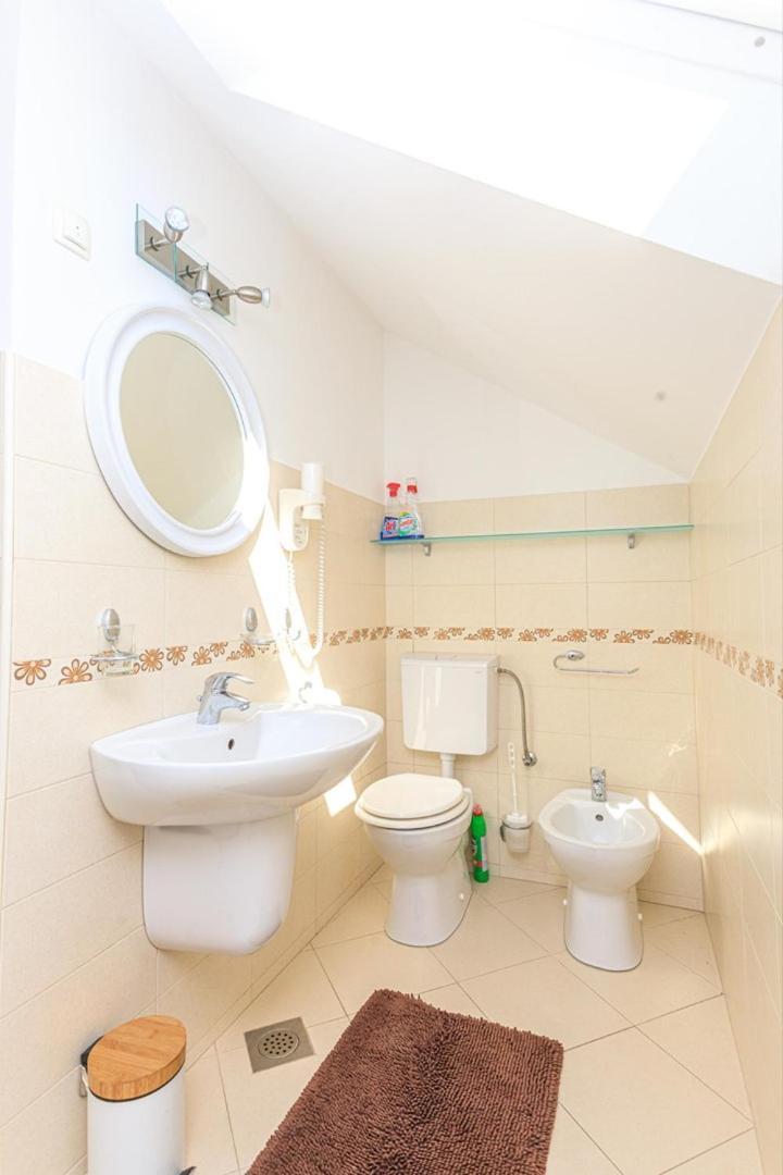 Apartments Boris Omiš Εξωτερικό φωτογραφία