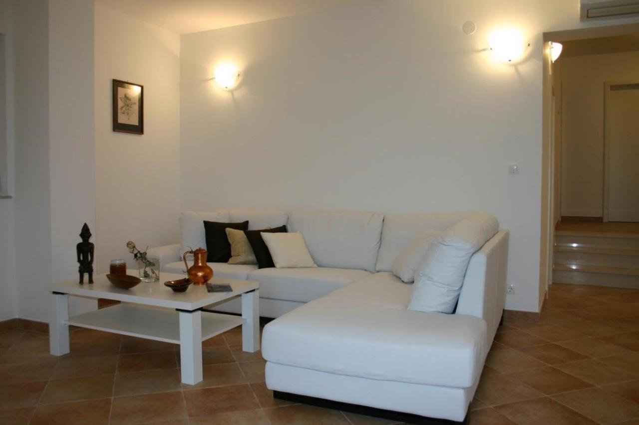 Apartments Boris Omiš Εξωτερικό φωτογραφία