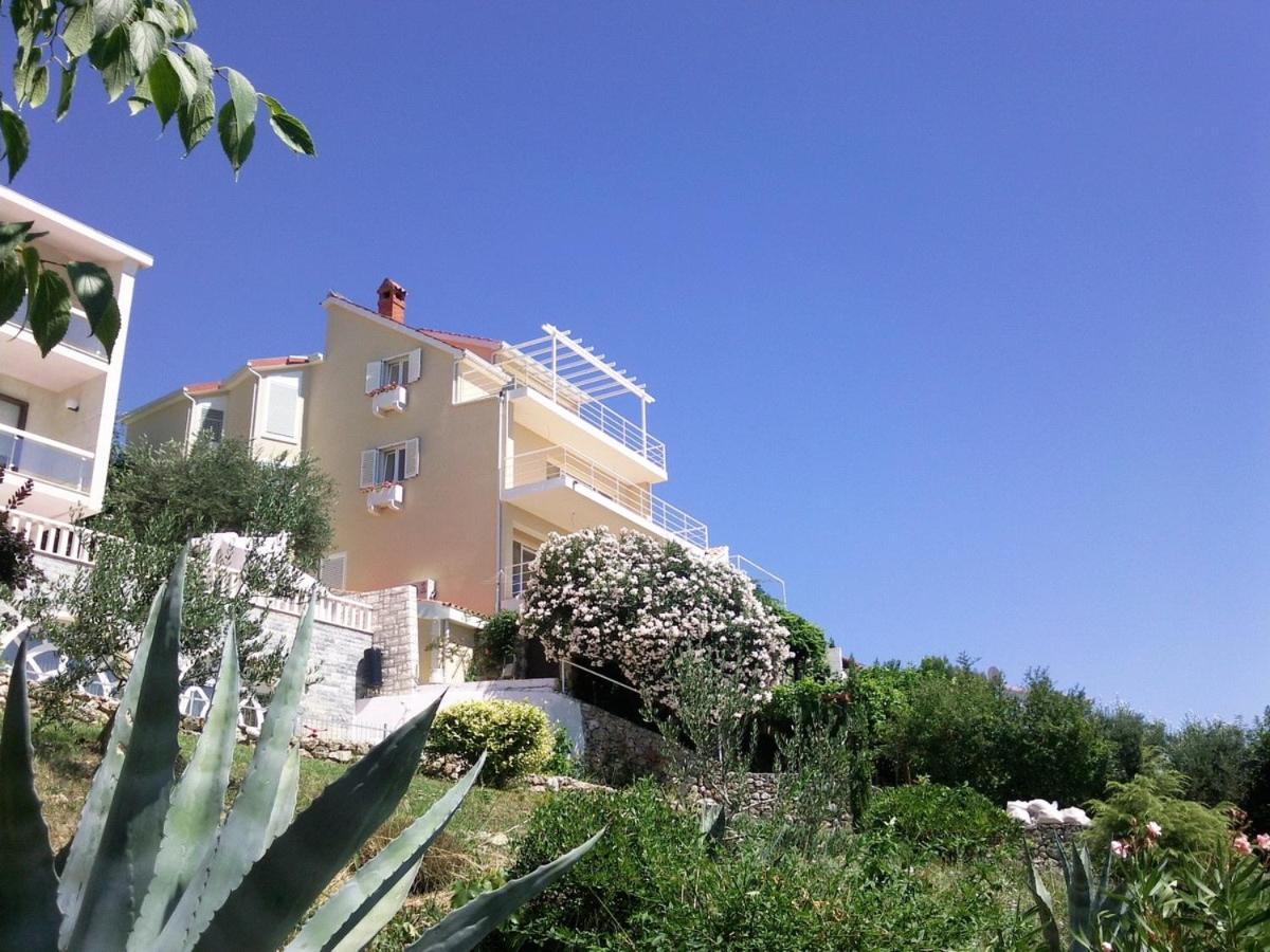 Apartments Boris Omiš Εξωτερικό φωτογραφία
