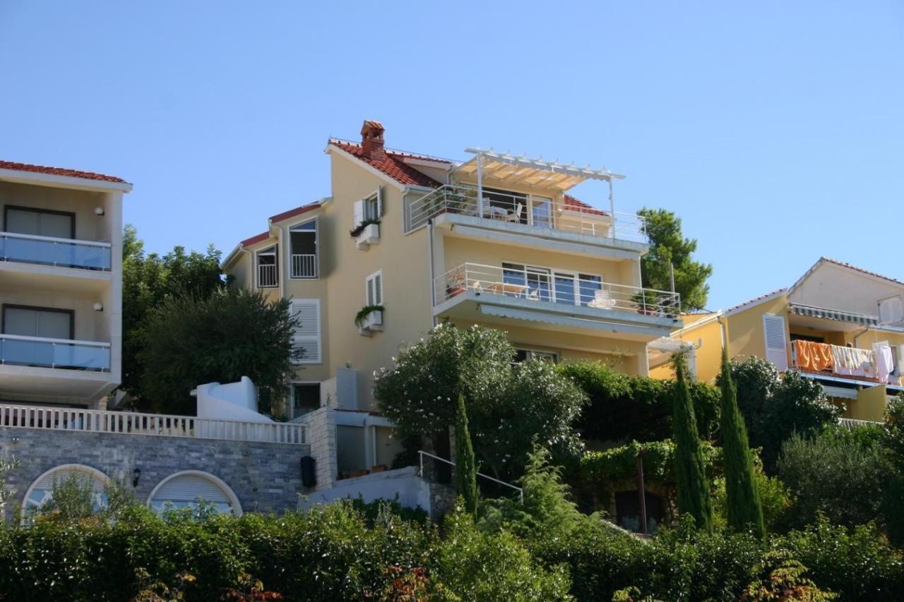 Apartments Boris Omiš Εξωτερικό φωτογραφία